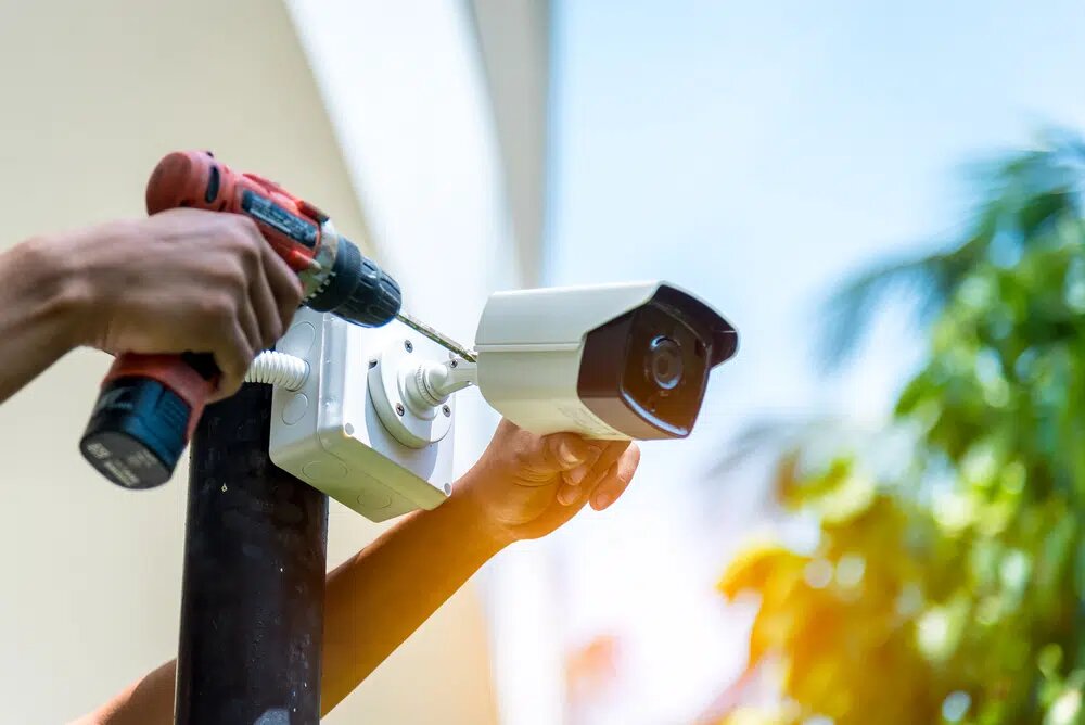Electrical fencing installation and CCTV security cameras