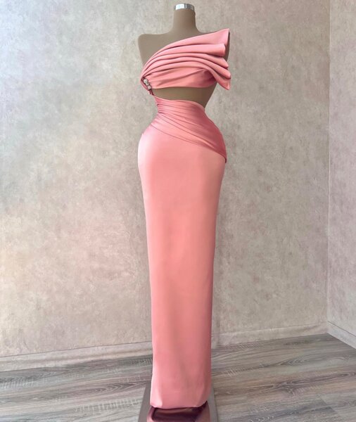 Classic dress