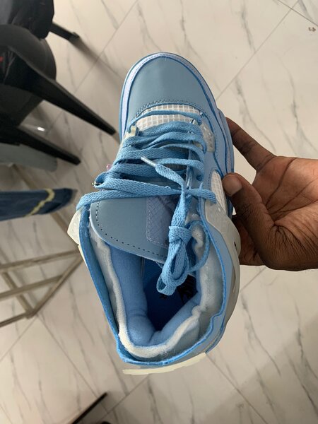 Air Jordan 4 Retro