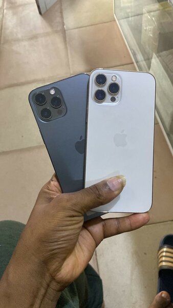 iPhone 13