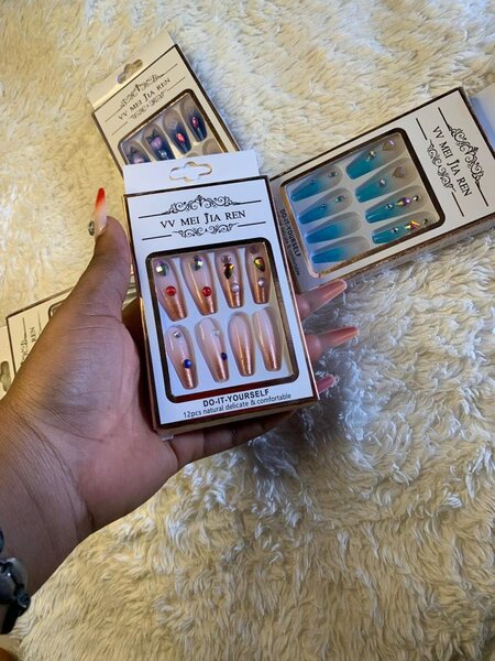 Faux ongles