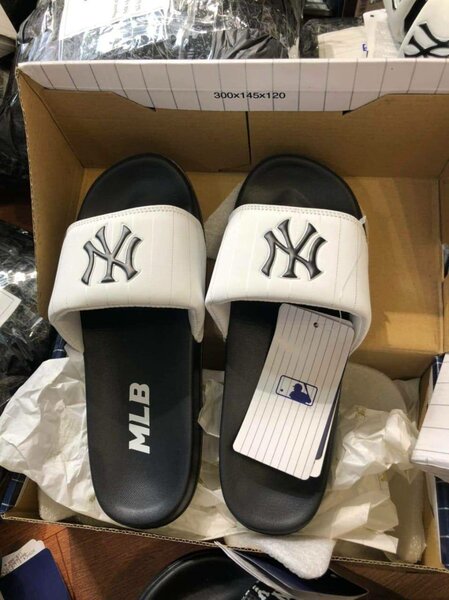 MLB