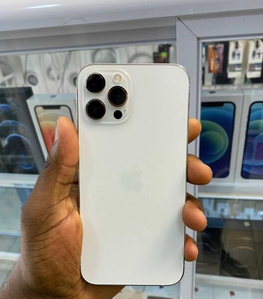 ROGGER IPHONES