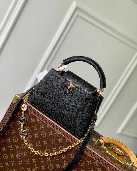 Hand bag