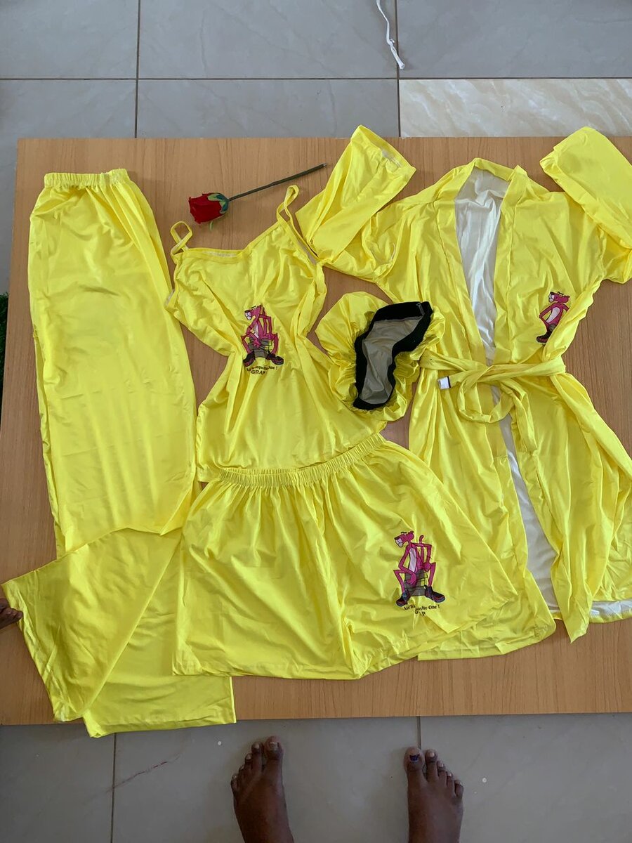Night wear