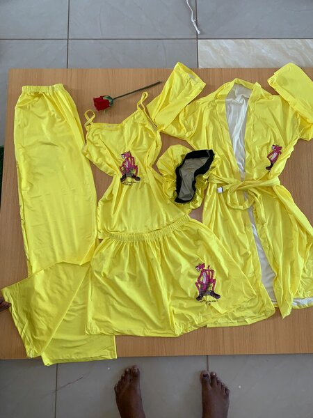 Night wear