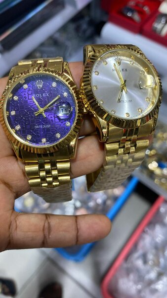 Men's wrist watch