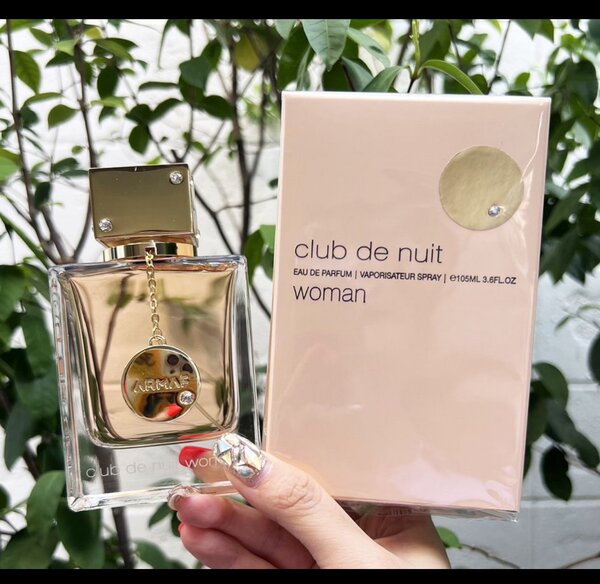 Club de nuit women