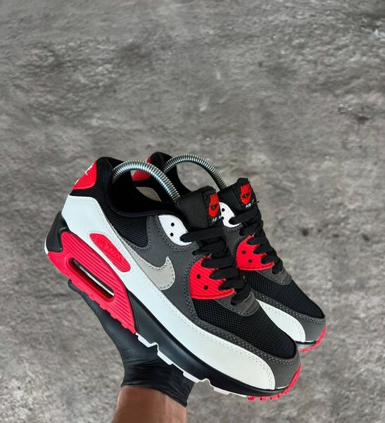 NIKE AIRMAX CLASSIC