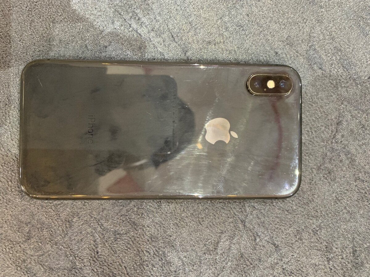 iPhone X