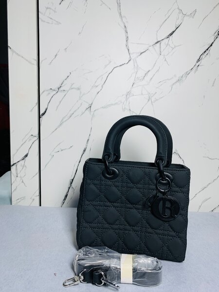 HANDBAG