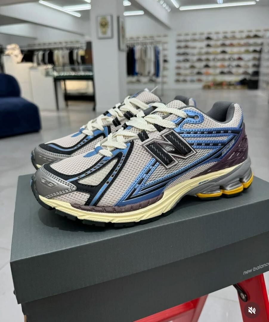 NEW BALANCE 1906