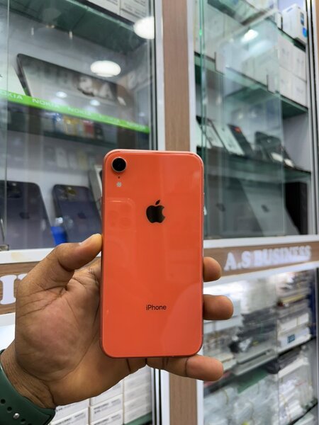 iPhone XR 64giga casineuf
