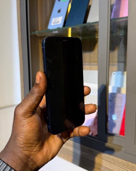 iPhone 12
