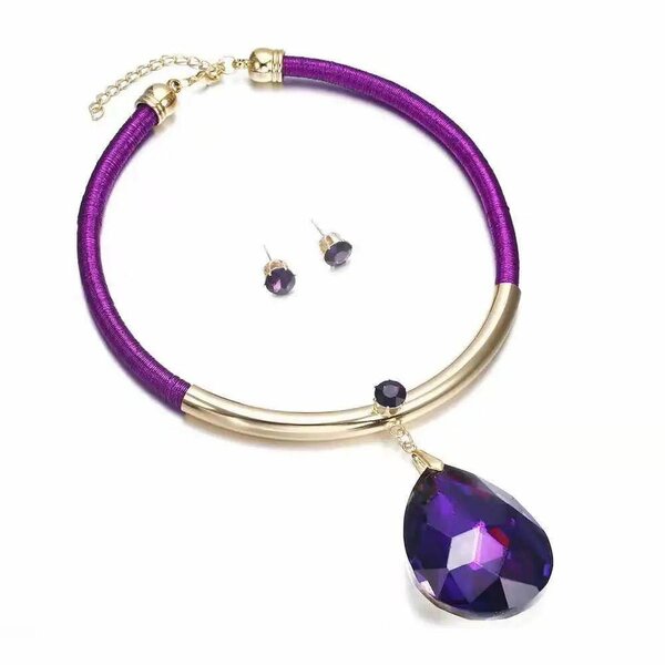 Ladies necklace