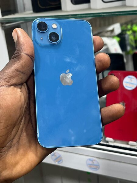 iPhone 13 simple
