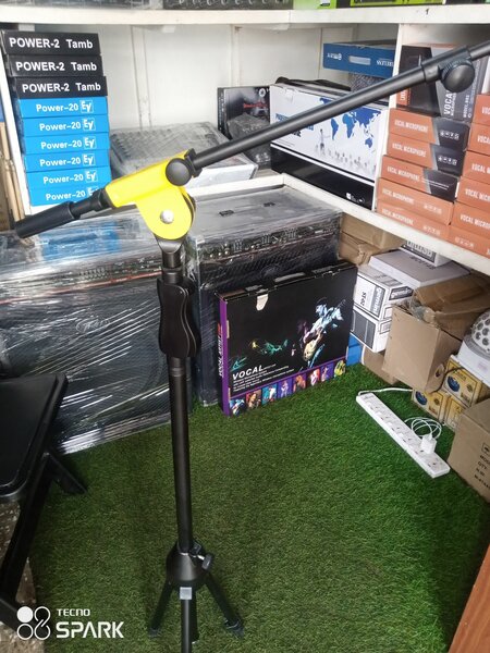 Microphone stand