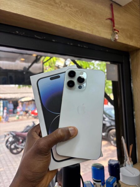 iPhone 14 Pro Max