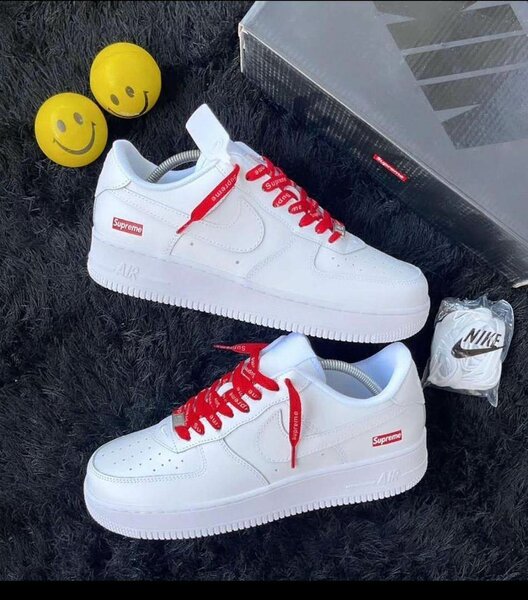 Sneaker