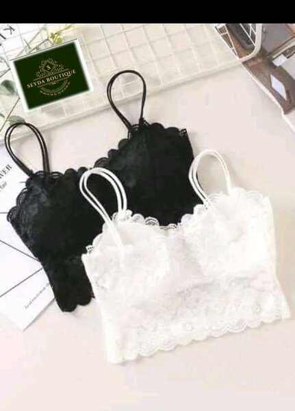Top en dentelle sans armature