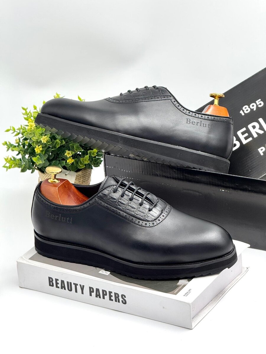 BERLUTI ALL BLACK