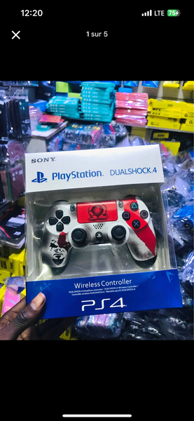 Manettes PS4 DualShock 4