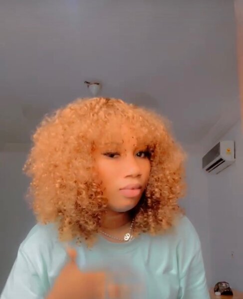 Sassy fringe curls