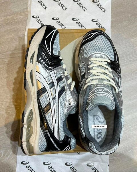 Fashion sneakers