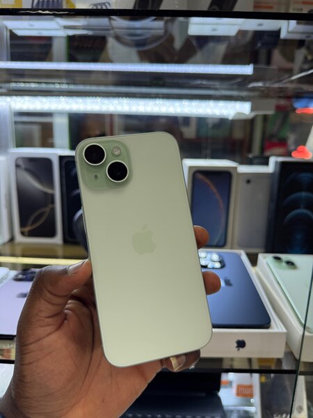 iPhone 15