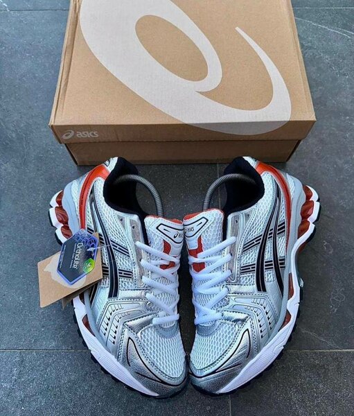 Fashion sneakers