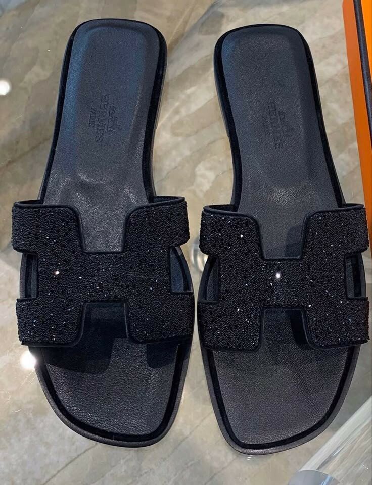 Classic flip flops