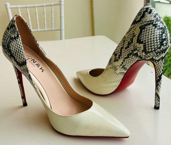 Talons et mules
