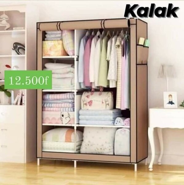 Armoire en tissu pour vêtements