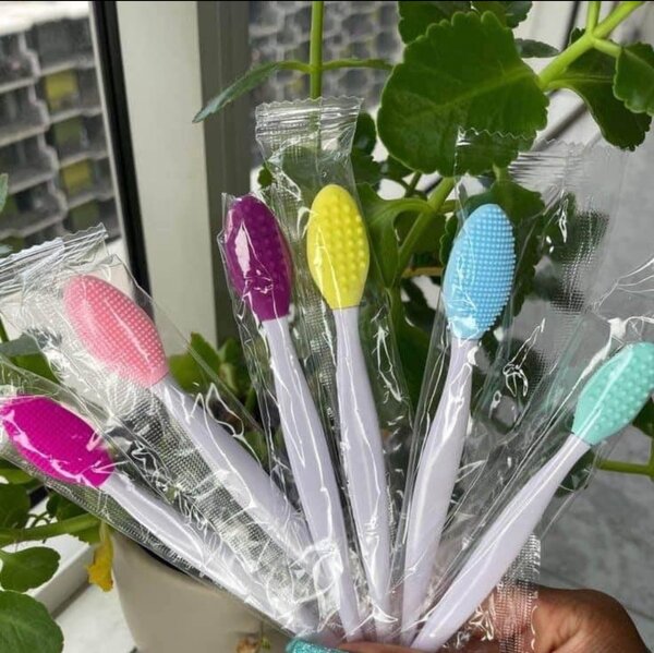 Brosse Lèvres Exfoliante