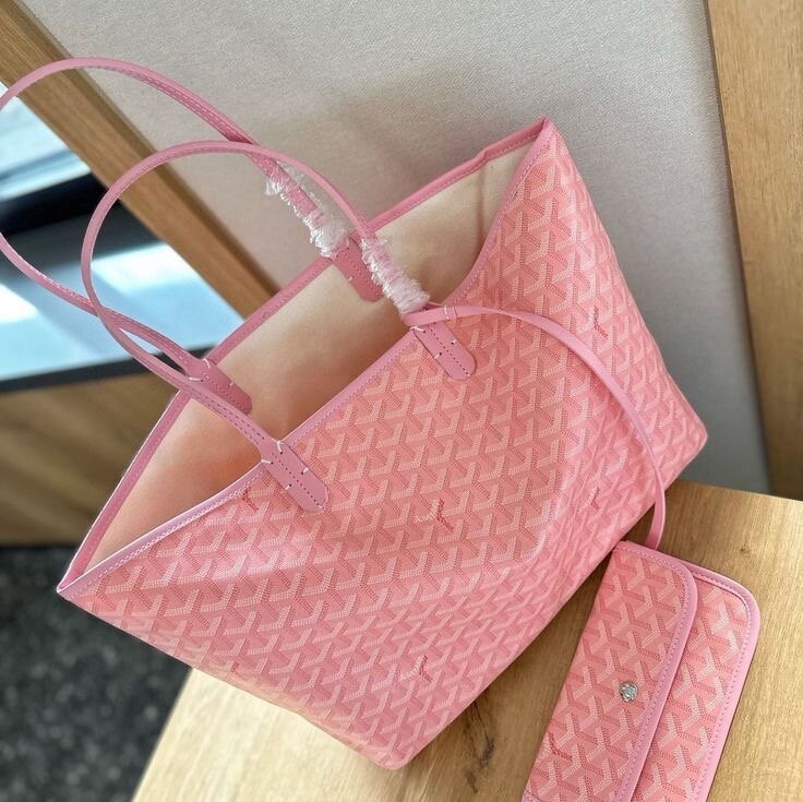 Sac à main et sac à dos élégants