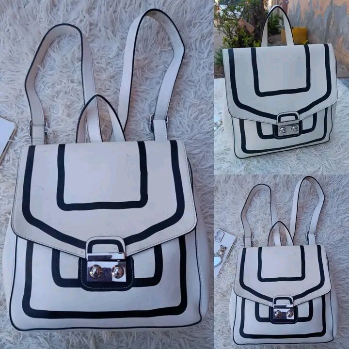 Sac à dos blanc élégant