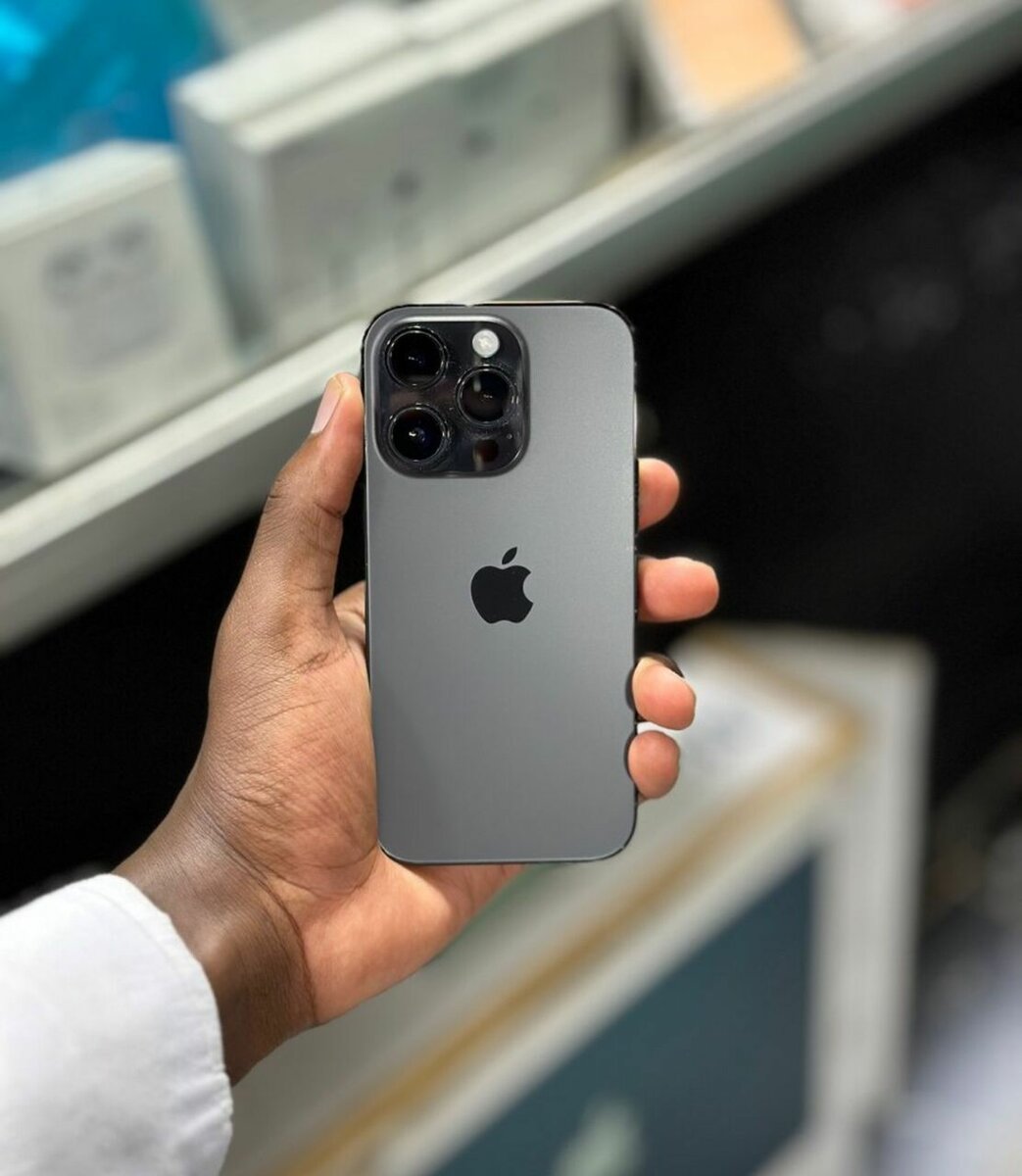 iPhone 14 Pro Max 256Go Gris