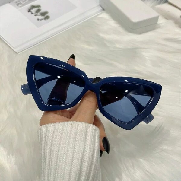 SEE THE WORLD WITH CONFIDENCE High-quality sunglasses 