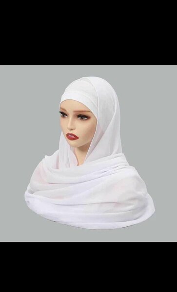 Voile avec chapeau