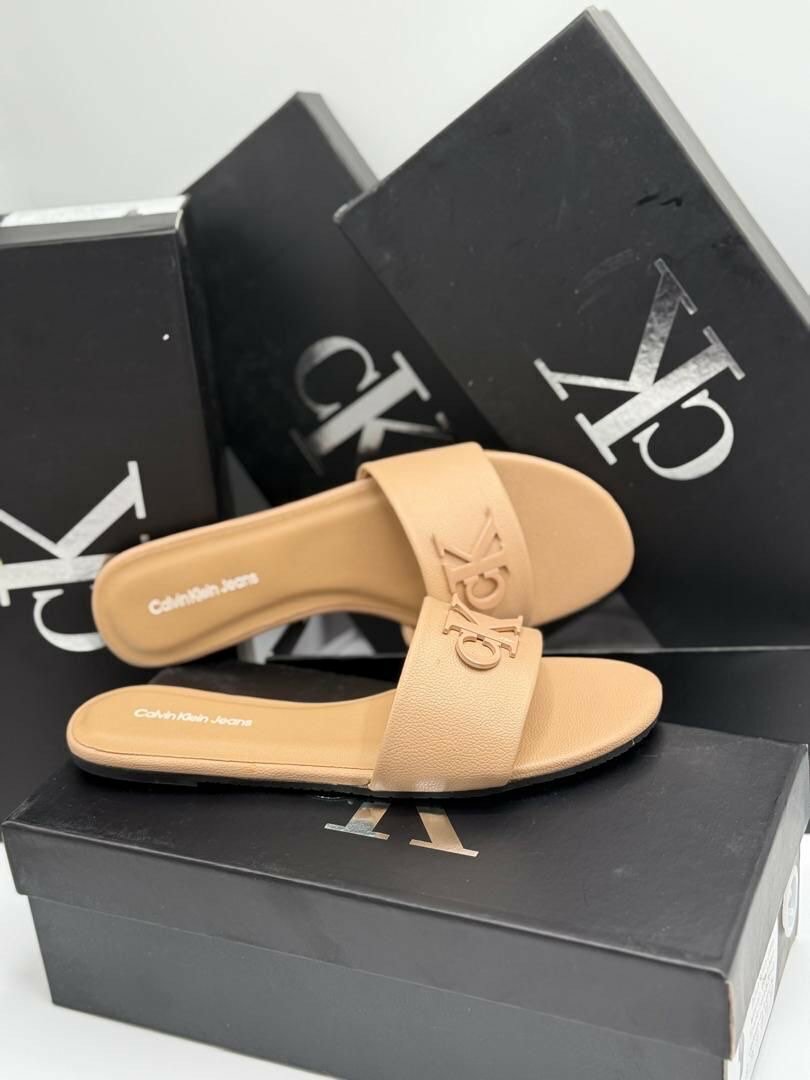 Ladies slipper