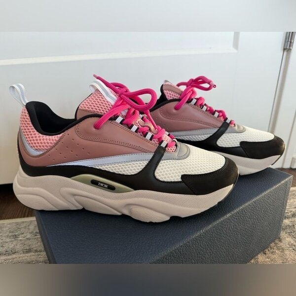 Dior b22