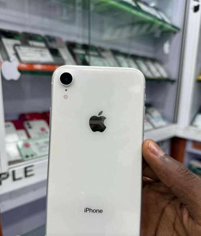 iPhone XR