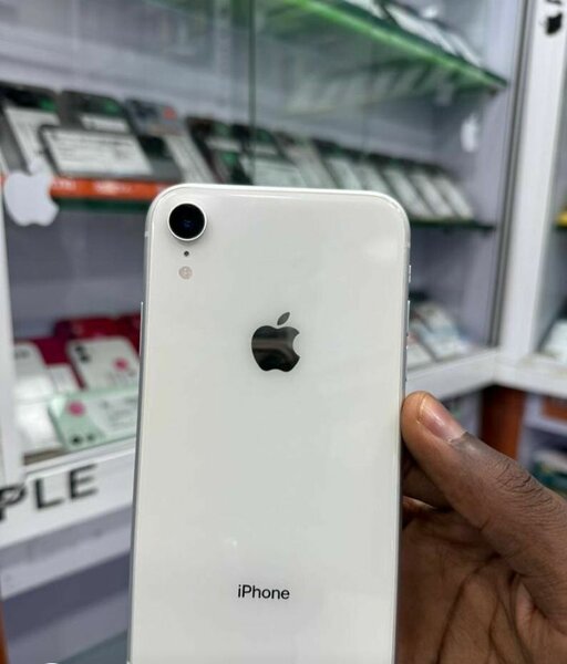 iPhone XR