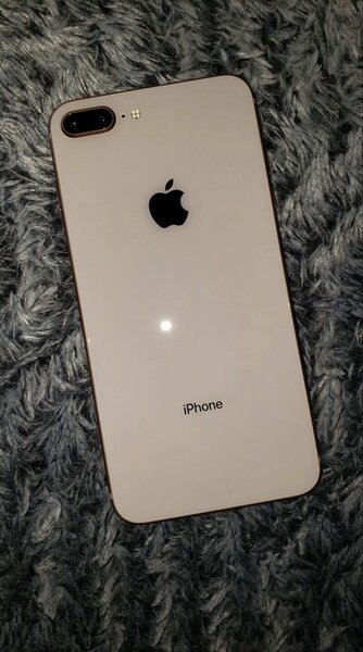 iPhone 8+