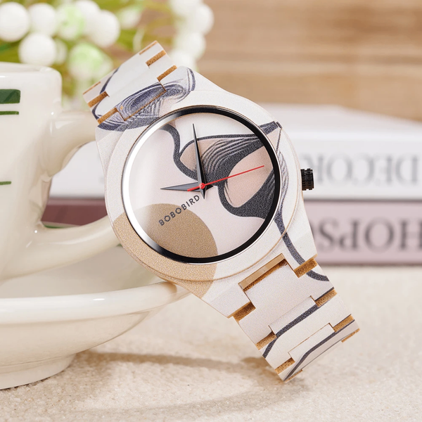 Montre en bois design élégant