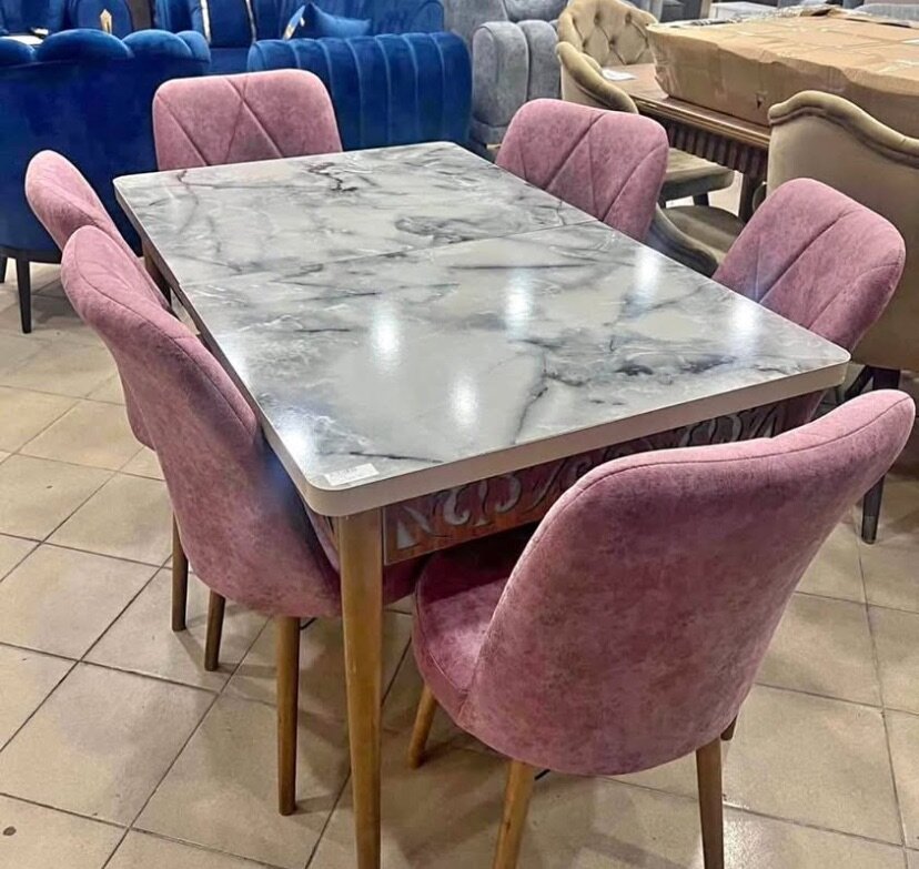 Table à manger marbre et chaises