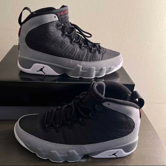 Air Jordan 13