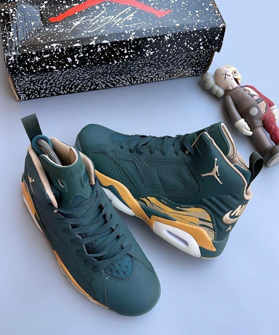 AIR JORDAN SNEAKER.