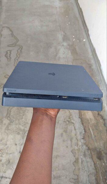 PS4
