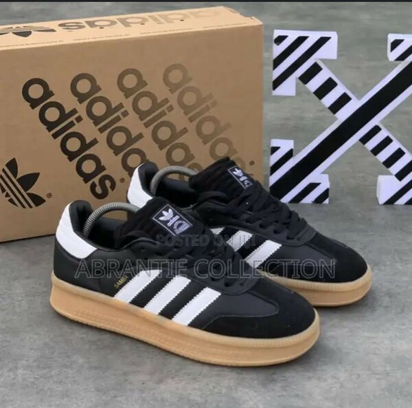 ADIDAS SAMBA